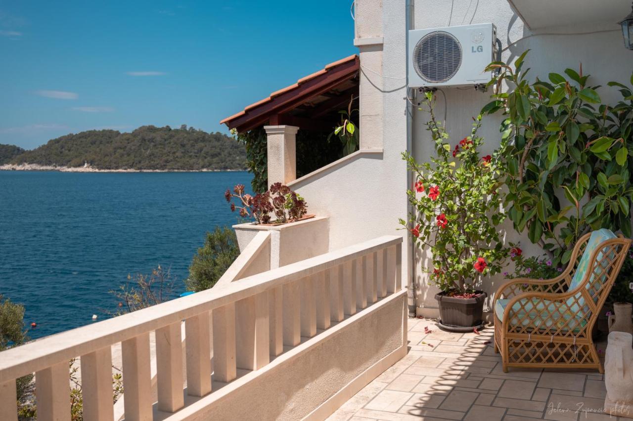 Apartments Lastovo Silic Екстериор снимка